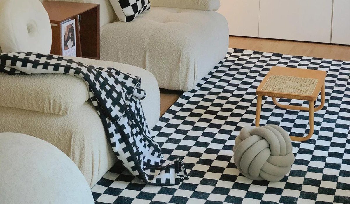 How we use carpets to change the decoration style - Tiny Porcelain