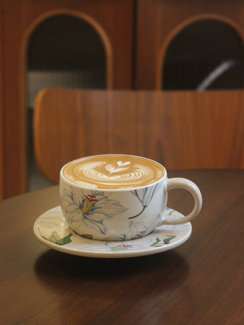 Exquisite Lily Wild ceramic cup & saucer with delicate lily motif – advanced pottery mug in round / petals design