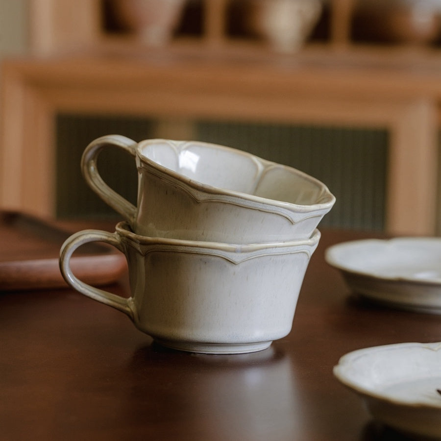 Handmade retro Japanese-style ceramic coffee cup and saucer set – ivory-glazed 300ml mug with vintage scalloped edges