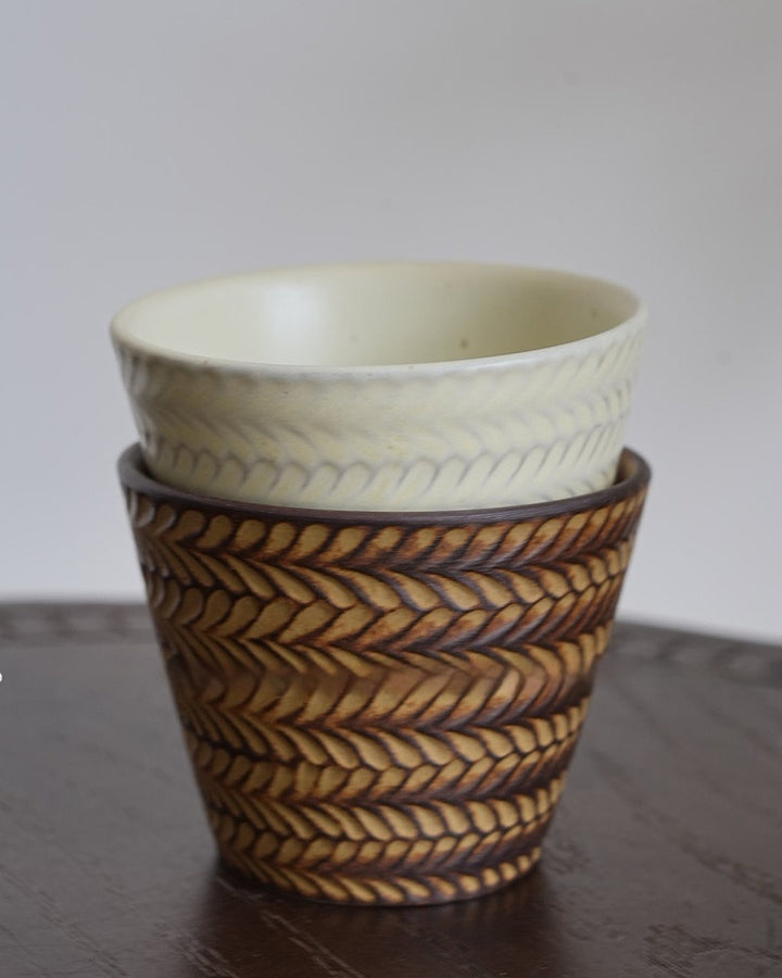 Retro glaze ceramic cup with embossed wheat relief — artisan 240 ml vintage style mug
