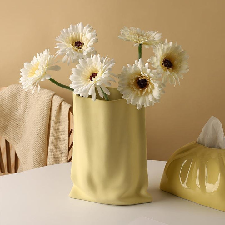 Sculptural Ceramic Vase – Elegant Crumpled Design