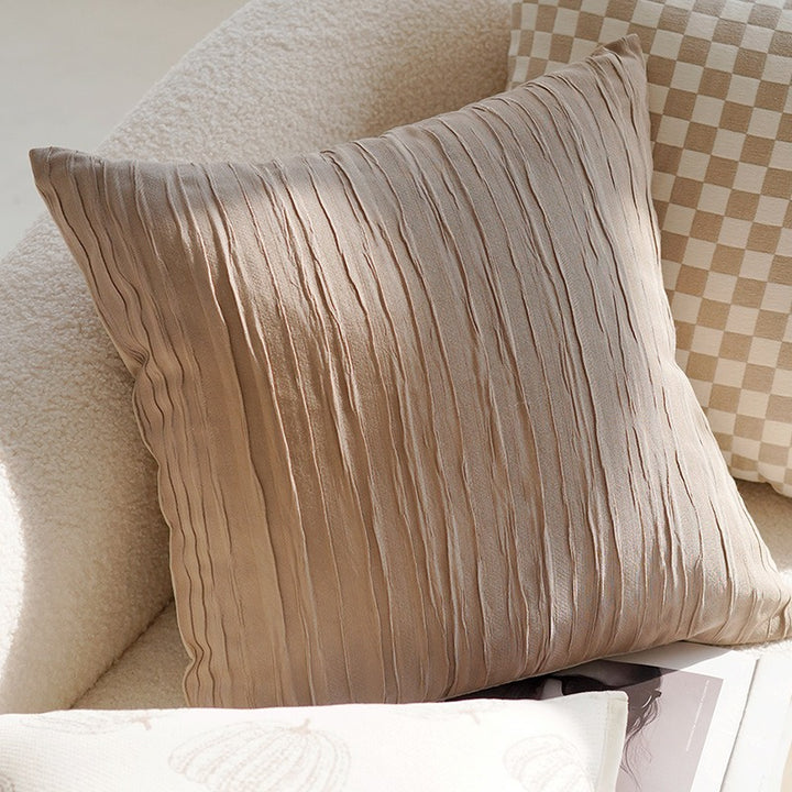 Throw Pillow Cover 17.7“ x 17.7 (45cm x 45cm) - Khaki Crumpled