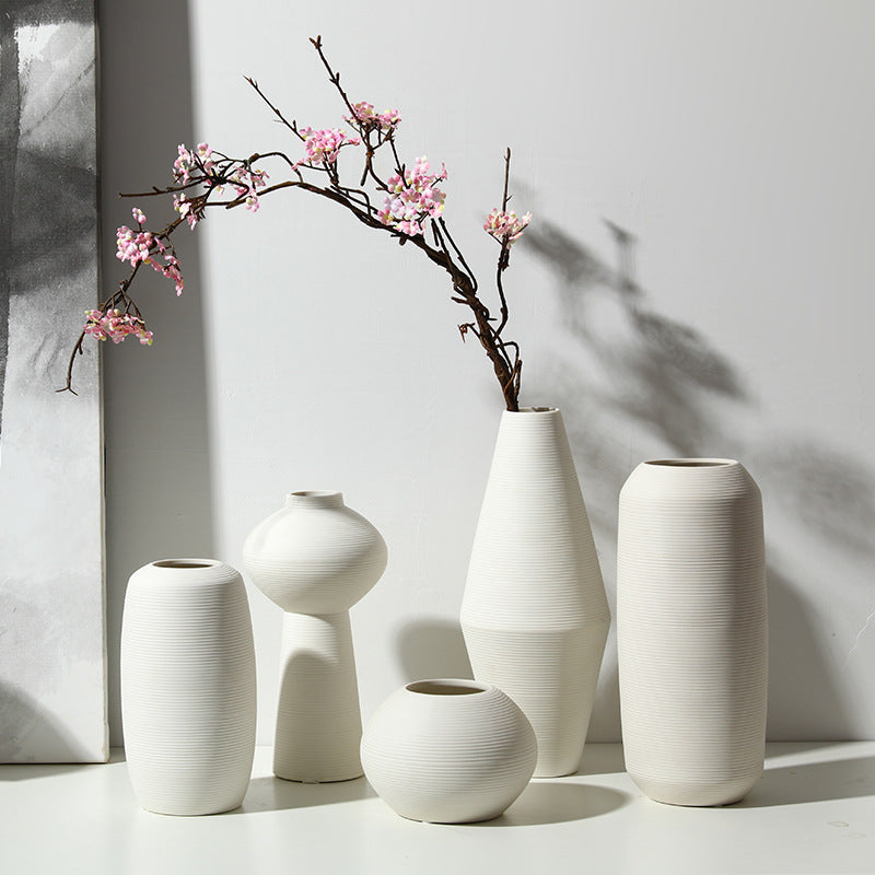 Japanese Style White Ceramic Vase Decorative Floral Vase